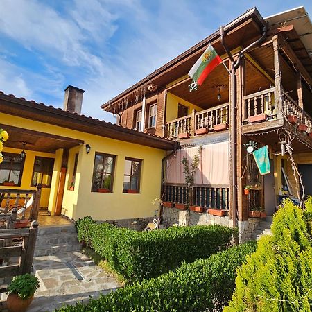 Емили Фемили Хаус Koprivchtitsa Extérieur photo