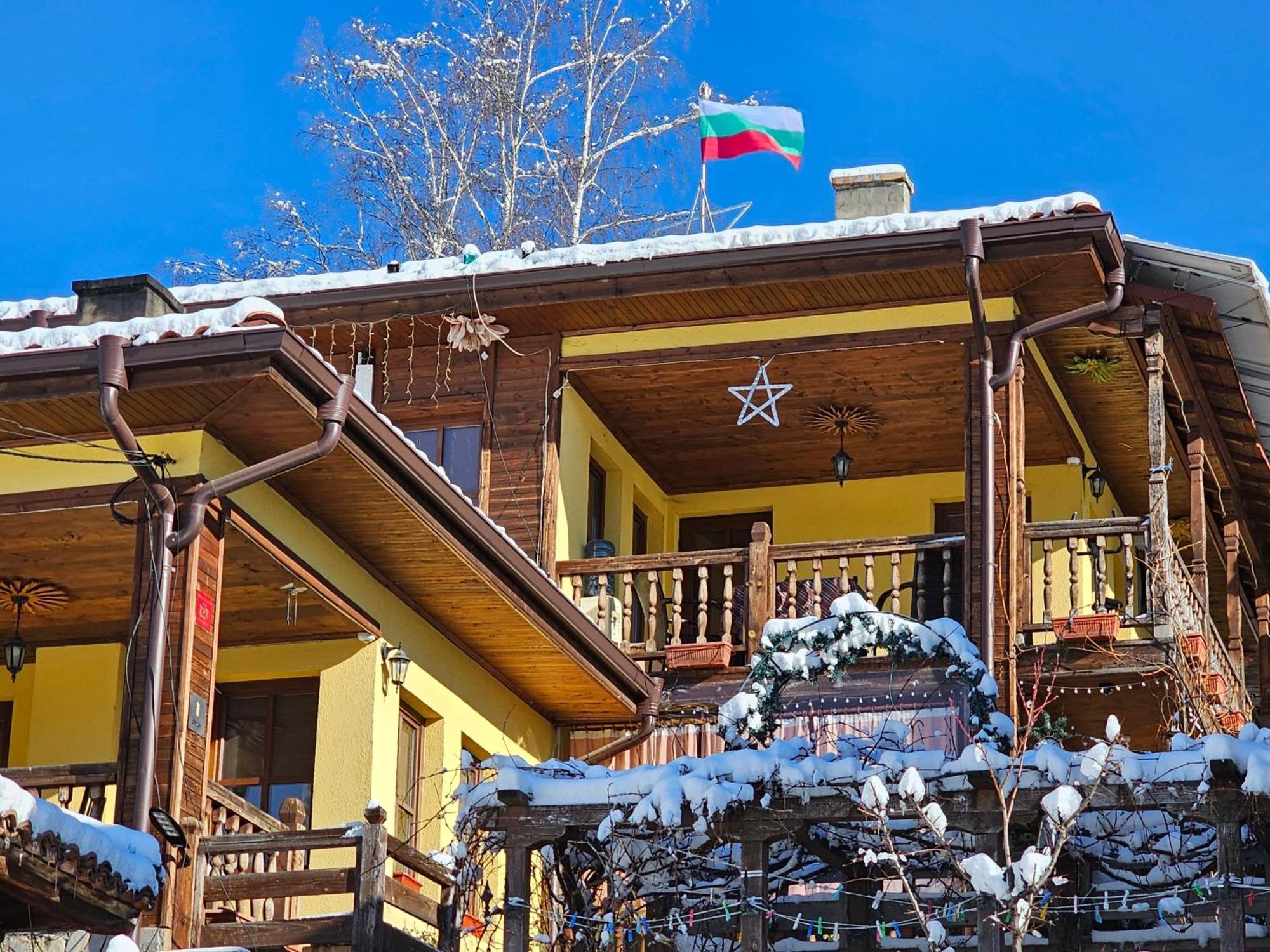 Емили Фемили Хаус Koprivchtitsa Extérieur photo